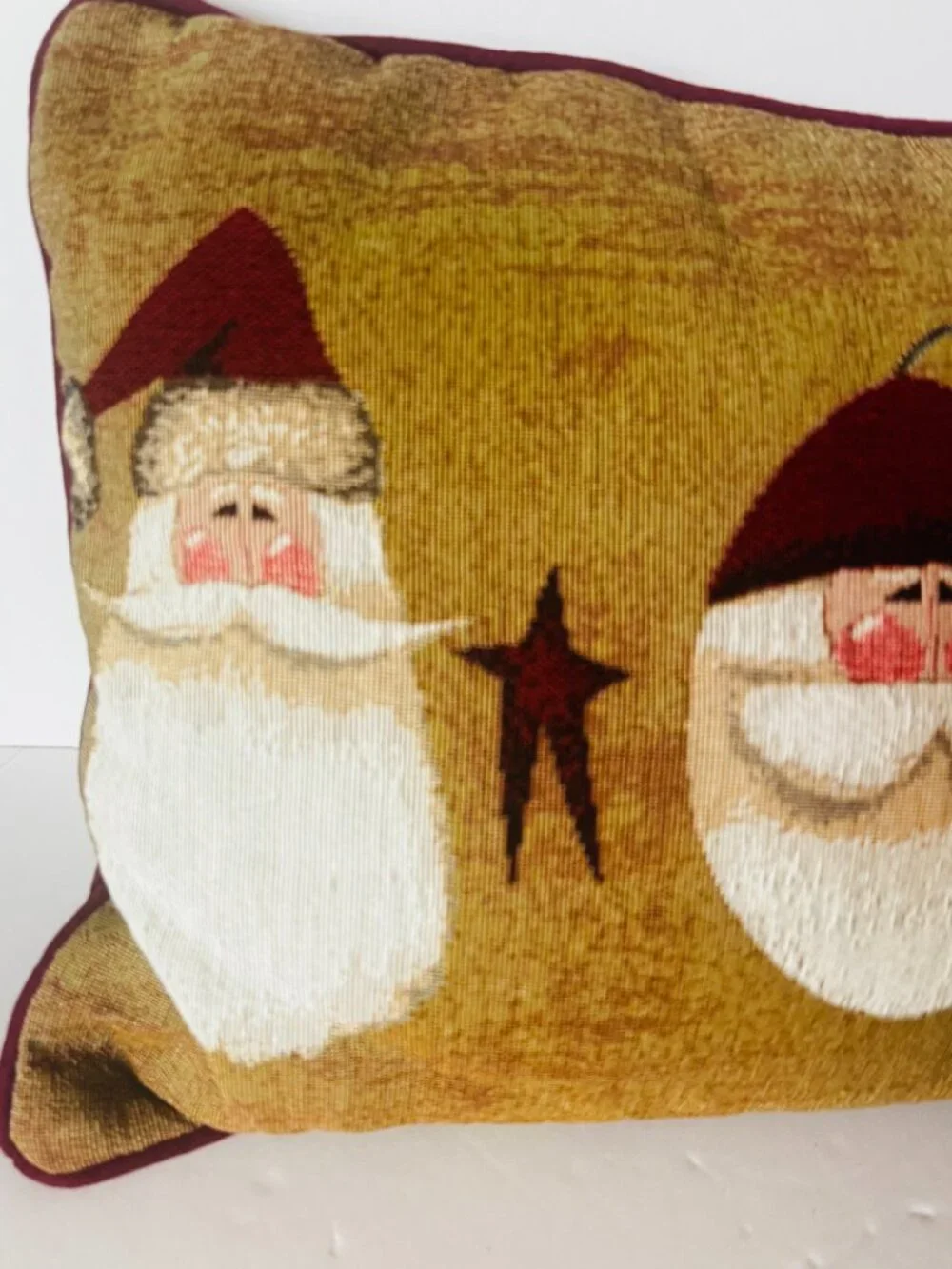 Fiddlestix Tapestry Christmas Primitive Santa 16x12